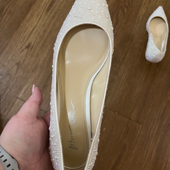 Betsey Johnson Scout Pearl heels size 9 - Picture 4 of 6
